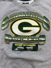 Load image into Gallery viewer, Vintage 90s Green Bay Packers NFL Starter Graphic Crewneck Sweatshirt
