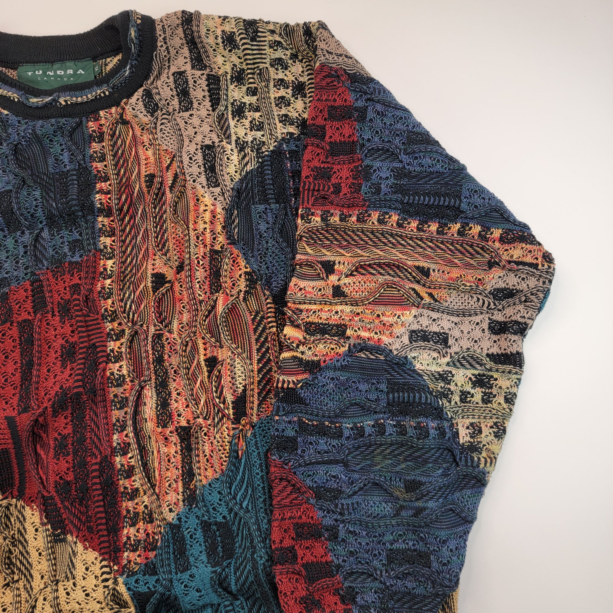 Tundra Vintage 90s 3D abstract Sweater Sz 2x - Sweaters