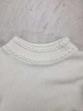 Load image into Gallery viewer, 90s Asheboro Originals Braided Knit Cream Jumper
